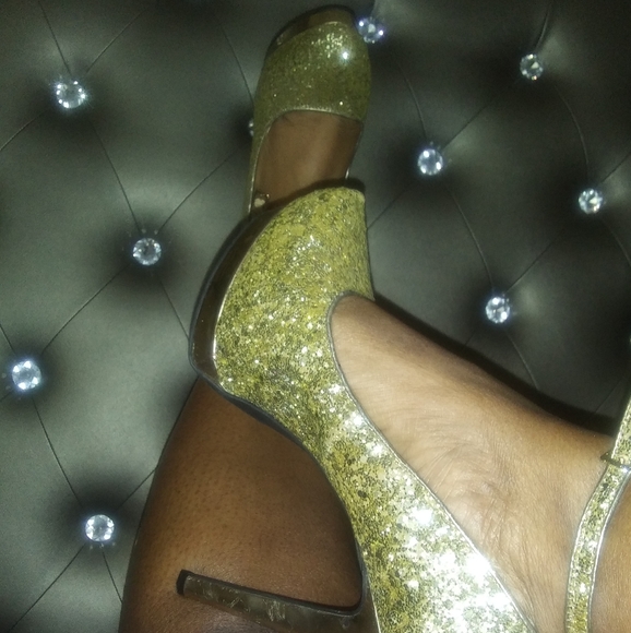 Mossimo Glitter Gold STILETTOS. WOMENS SIZE 7 1/2. - Picture 6 of 14